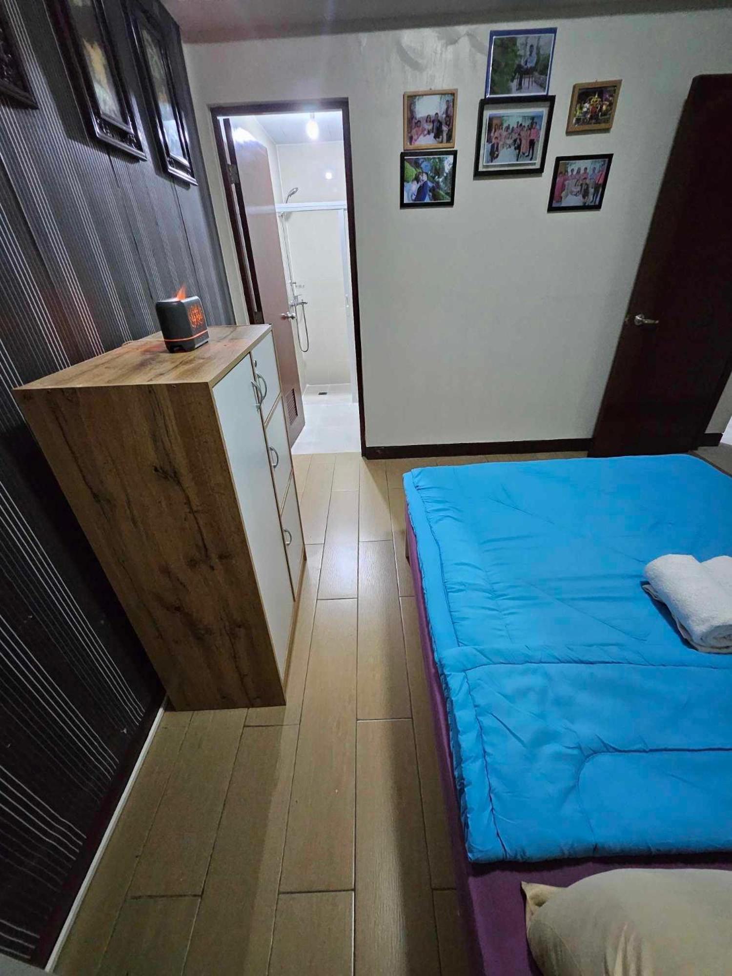Cubao Manhattan Heights Unit 5A Tower C Quezon City Extérieur photo