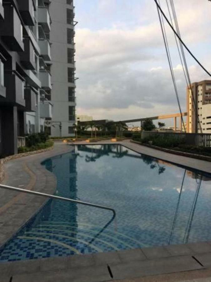 Cubao Manhattan Heights Unit 5A Tower C Quezon City Extérieur photo