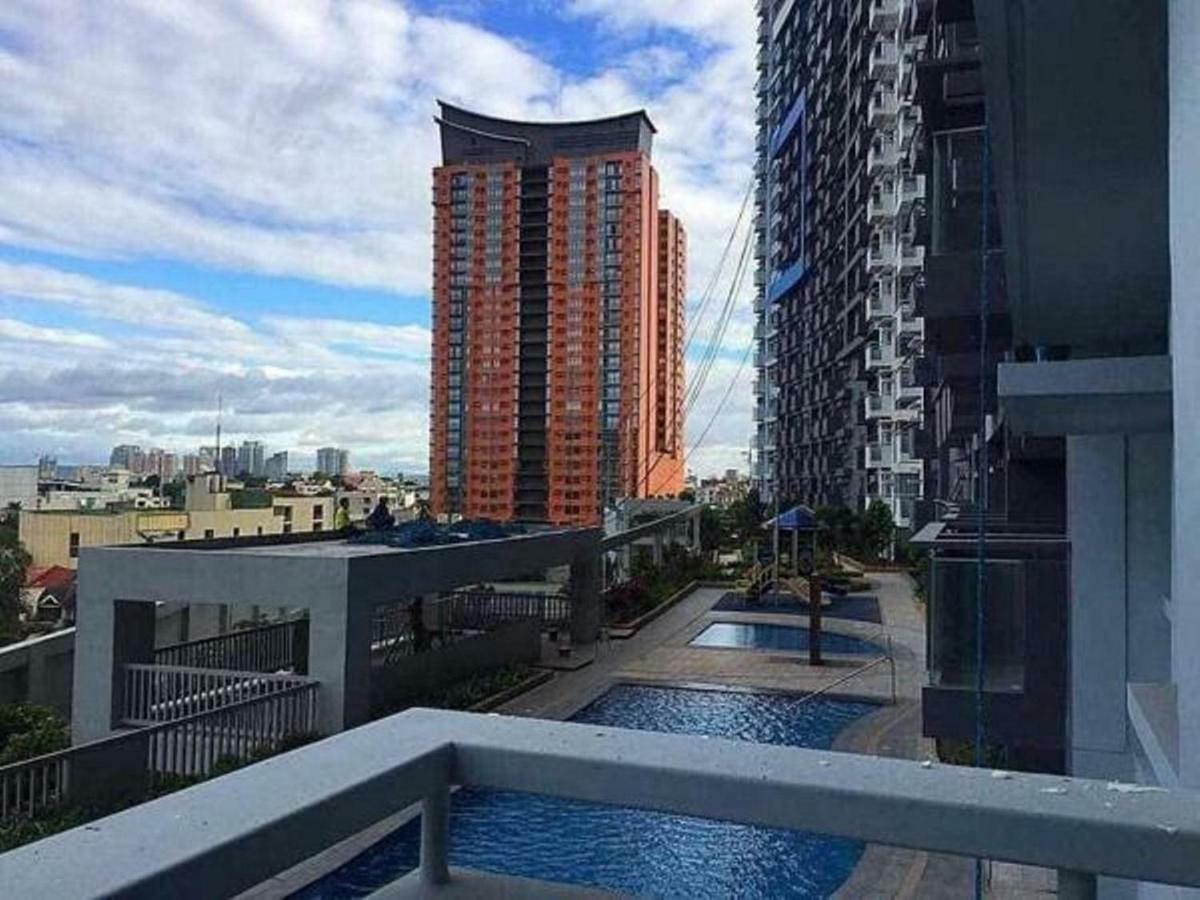 Cubao Manhattan Heights Unit 5A Tower C Quezon City Extérieur photo