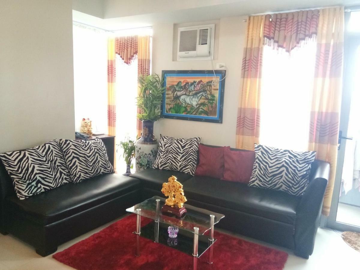 Cubao Manhattan Heights Unit 5A Tower C Quezon City Extérieur photo
