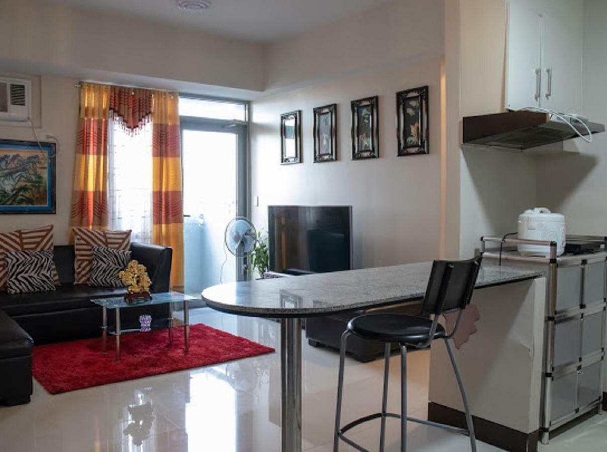 Cubao Manhattan Heights Unit 5A Tower C Quezon City Extérieur photo