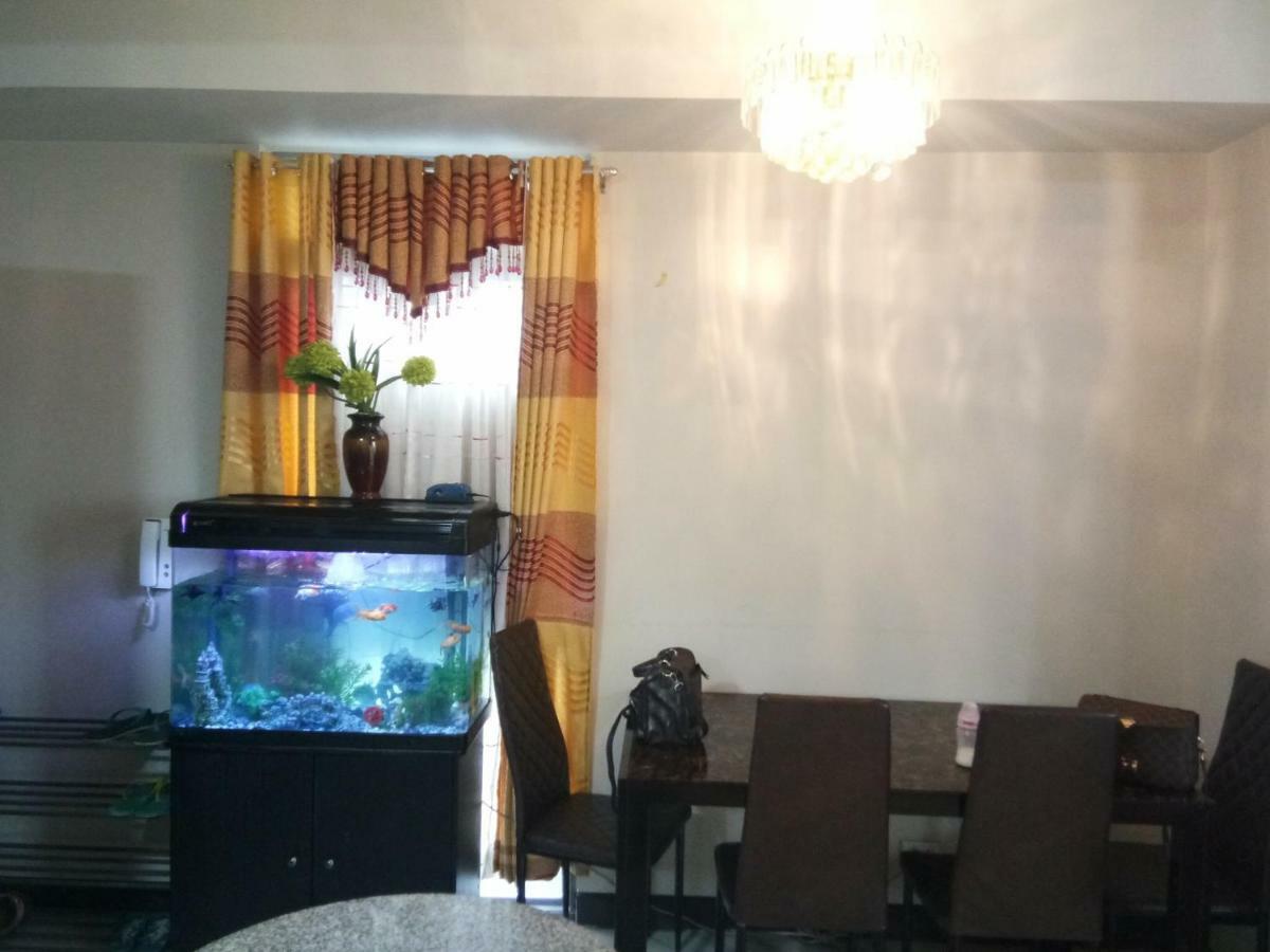Cubao Manhattan Heights Unit 5A Tower C Quezon City Extérieur photo
