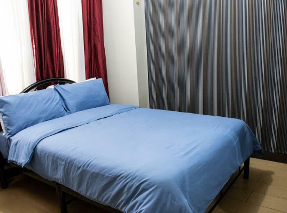 Cubao Manhattan Heights Unit 5A Tower C Quezon City Extérieur photo