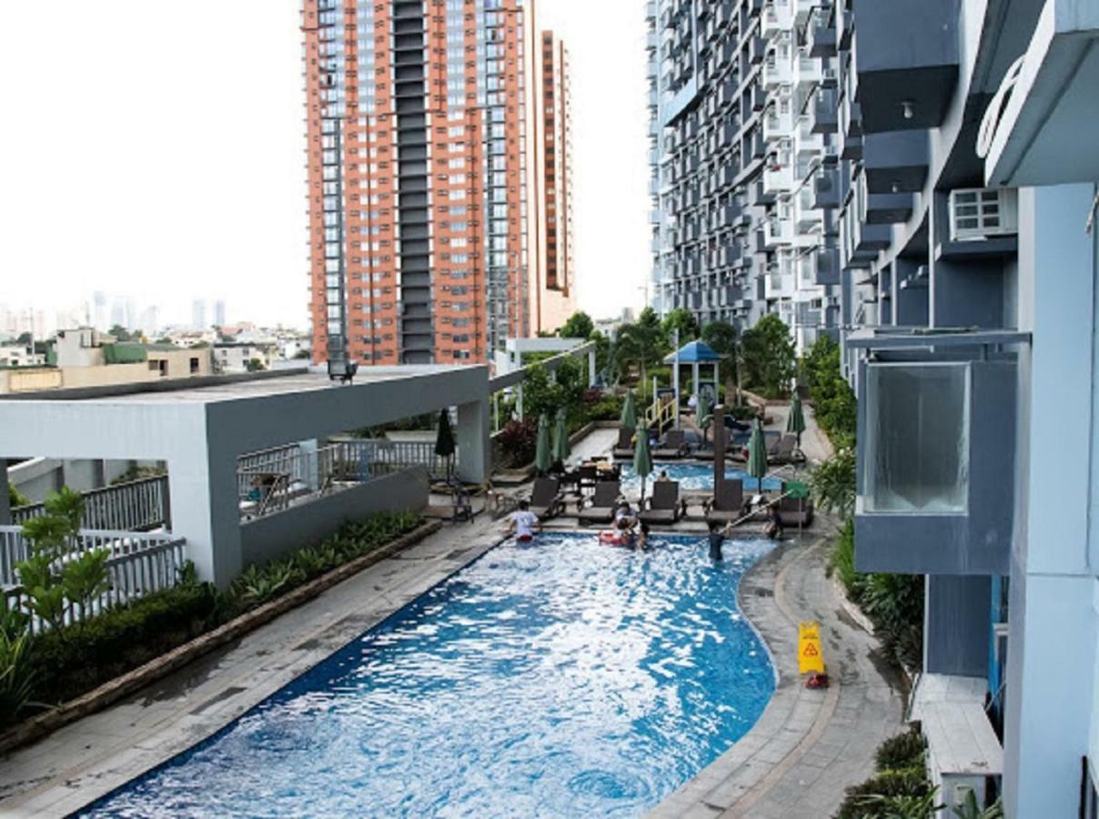 Cubao Manhattan Heights Unit 5A Tower C Quezon City Extérieur photo